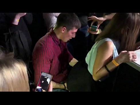 ❤️ Ho kopanela liphate ka 'nete ka har'a nightclub ea Russia. Ngoanana oa Russia ea lilemo li 18 ka har'a anus le botšehaling o ile a robala ka har'a nightclub Lintho tsa bootsoa tsa boleng ho st.nomescriativos.top